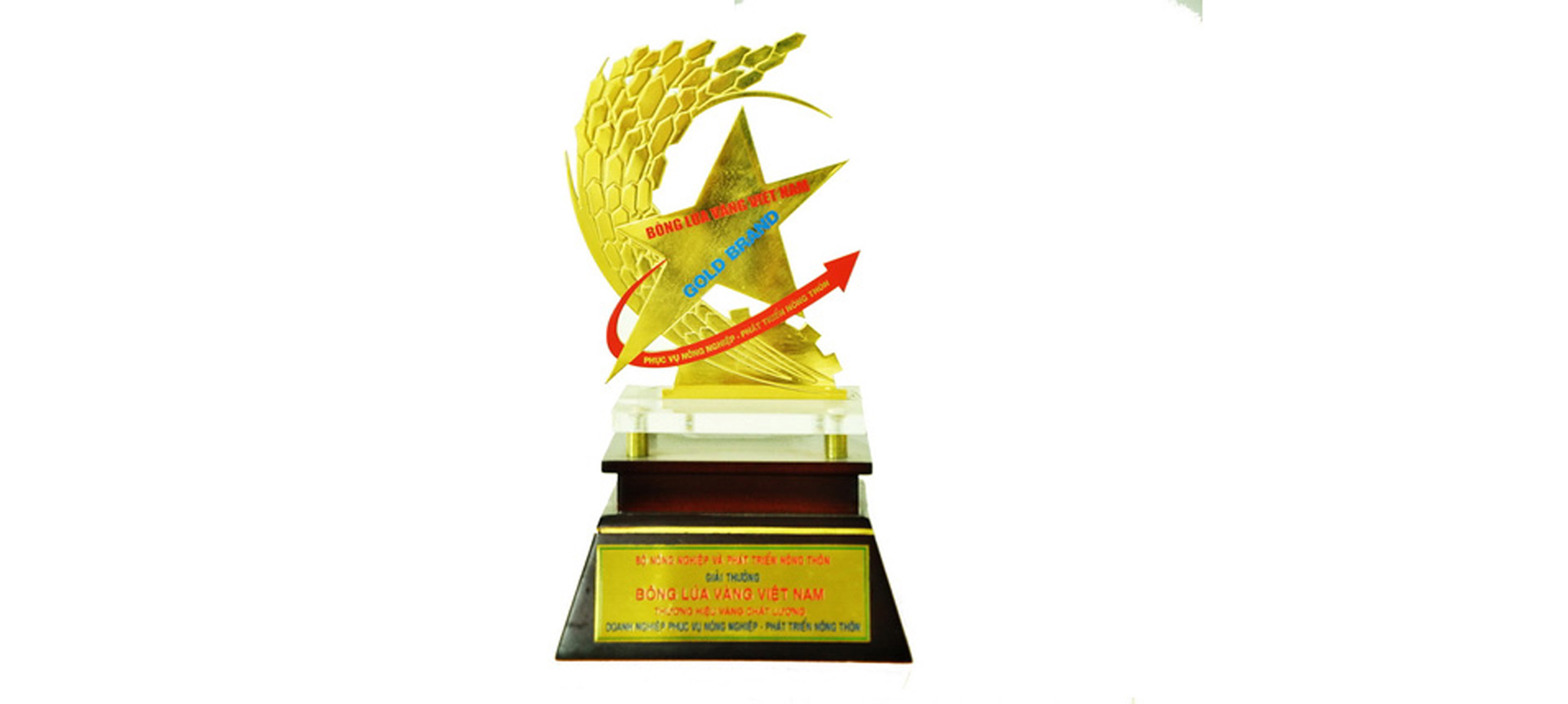 លើកដម្កើងកសិករជាគំរូចំនួន៦៣នាក់